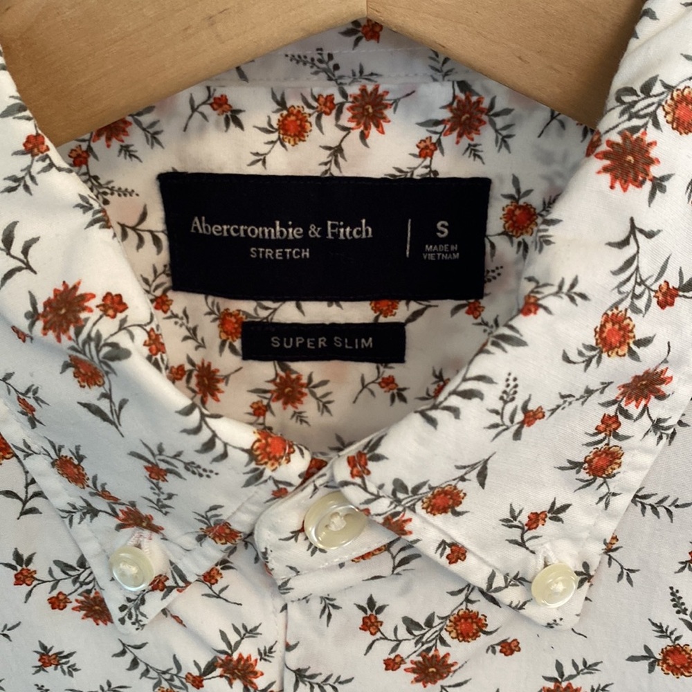 Abercrombie / White Floral Button-up / Small (Super Slim) - Picture 2 of 8